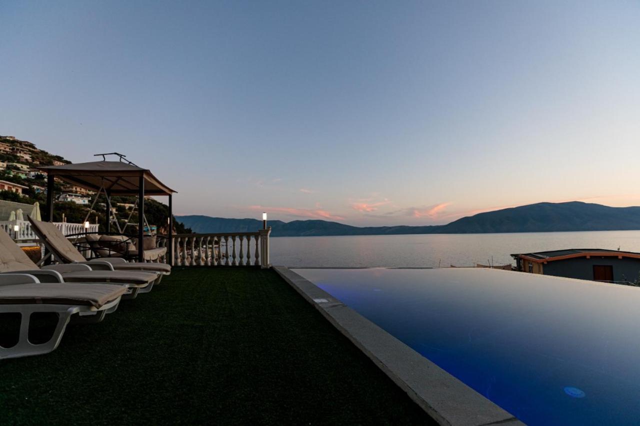 Hakuna Matata Residence & Apartments Vlorë Buitenkant foto